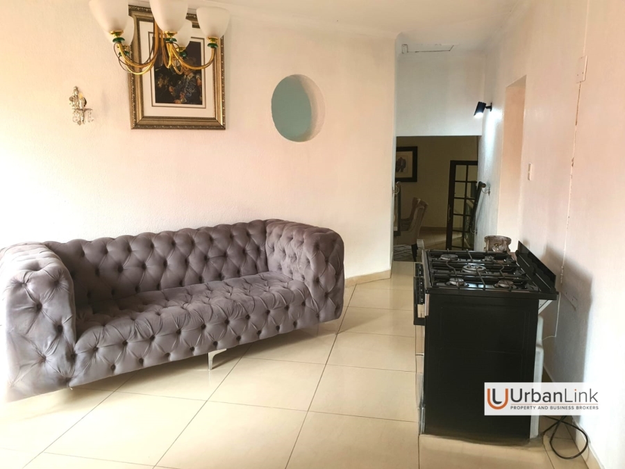 6 Bedroom Property for Sale in Safari Gardens North West